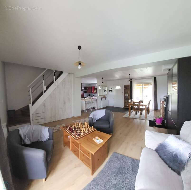 Maison à LE NEUBOURG