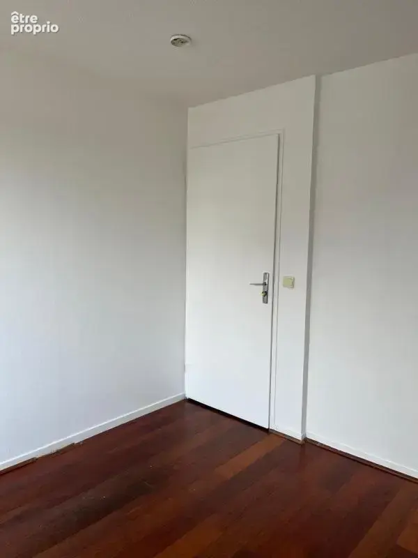 A vendre:  Charmant appartement de standing de 3 pièces 60m² à Saint-Denis - photo 9
