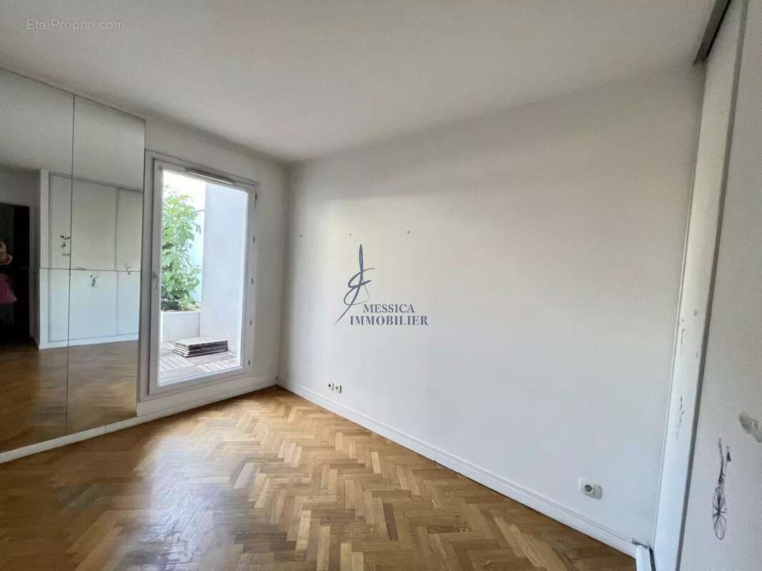 Appartement à MONTROUGE