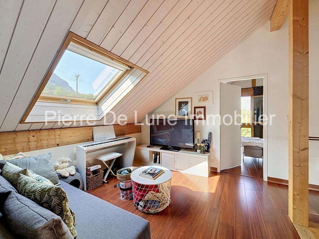 Trévignin – Maison d'exception en ossature bois avec vue dominante, piscine et panorama sur les montagnes - photo 27