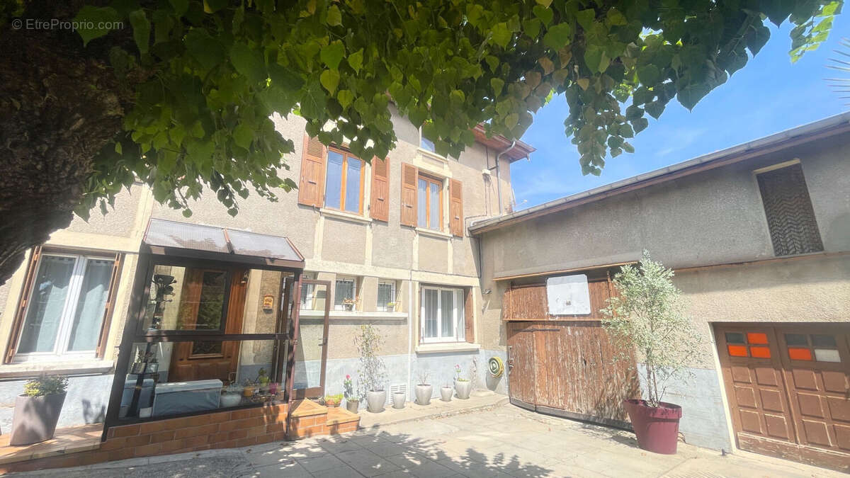 Maison Auberives Sur Vareze 3 pièce(s) 105 m2 - photo 14