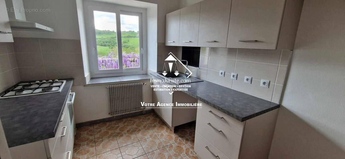 Maison à JUMILHAC-LE-GRAND