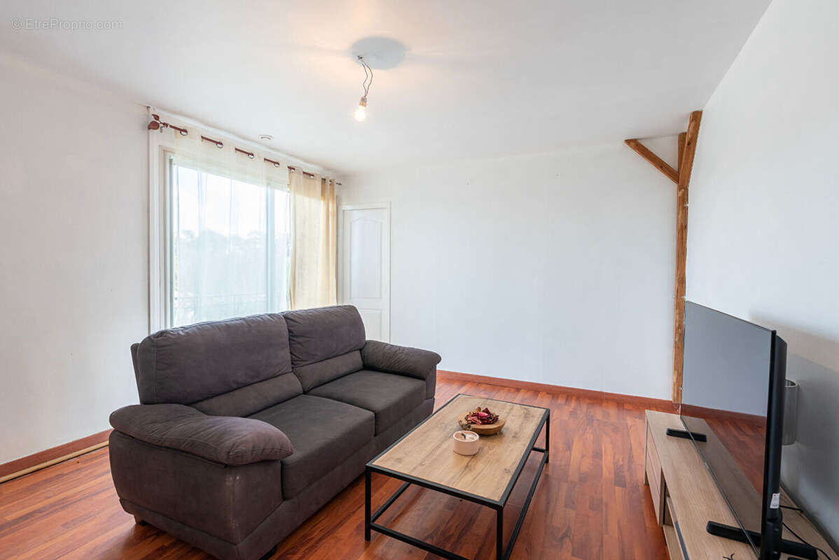 Appartement à GRENADE-SUR-L&#039;ADOUR