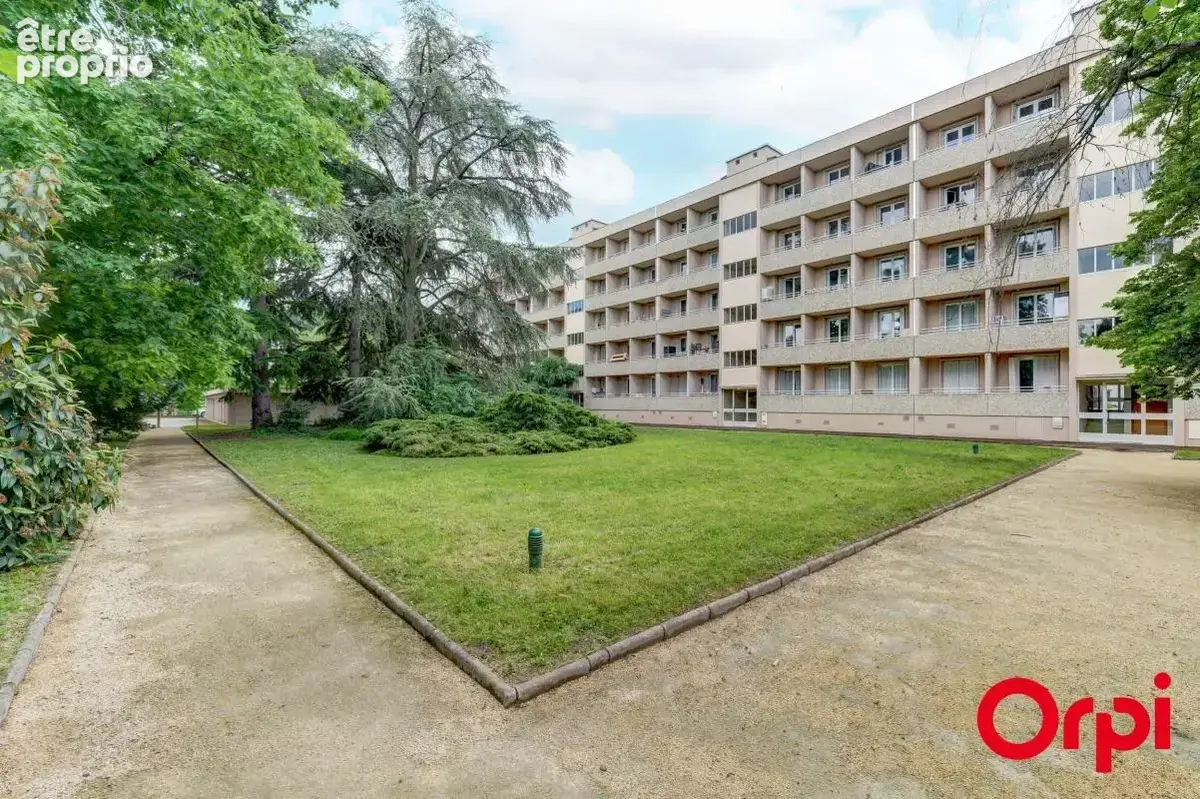 Appartement à CALUIRE-ET-CUIRE