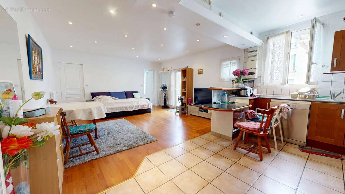 Appartement à LIVRY-GARGAN