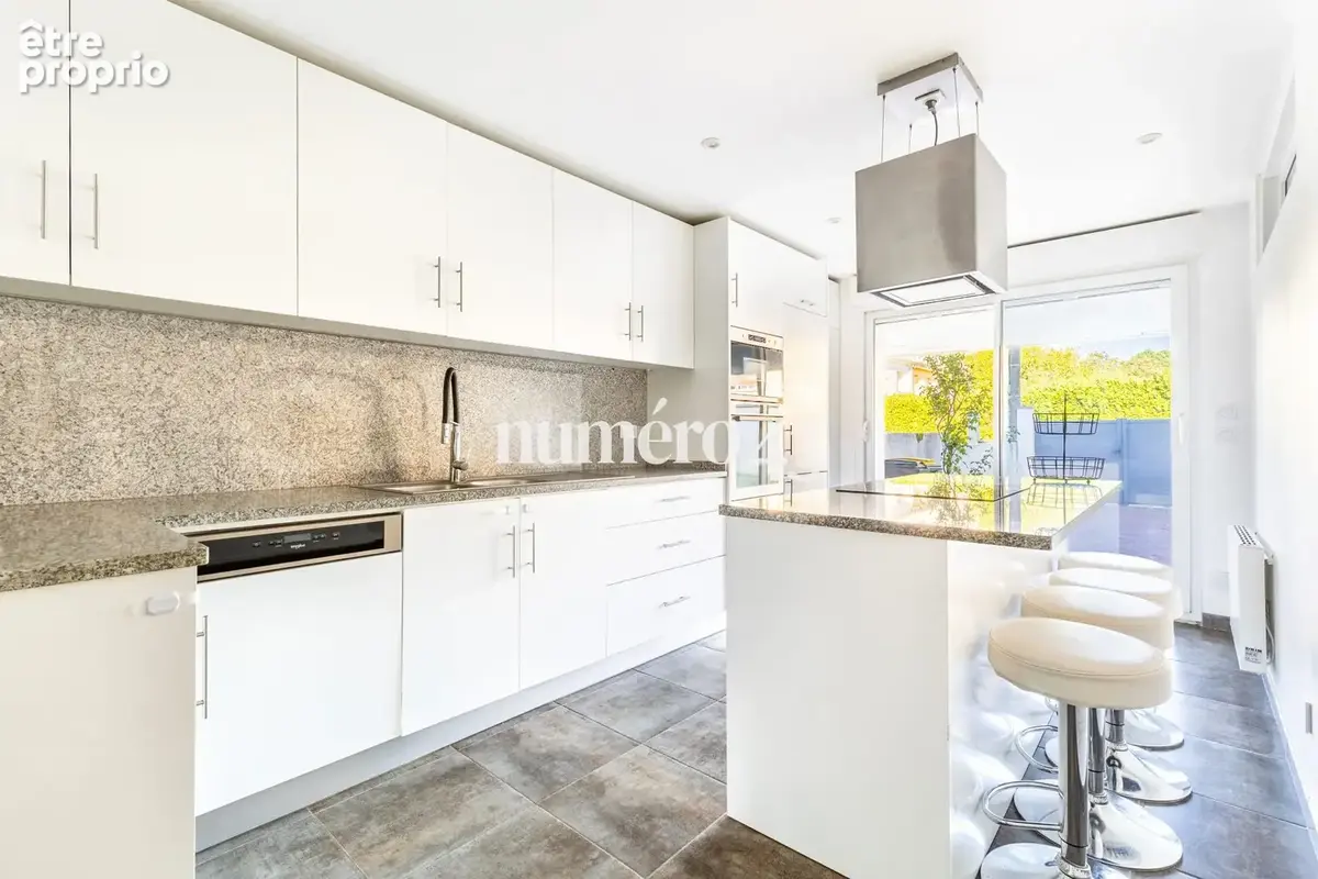Maison 6 pièces 160 m² à vendre à Villenave-D'ornon (33140) - photo 4
