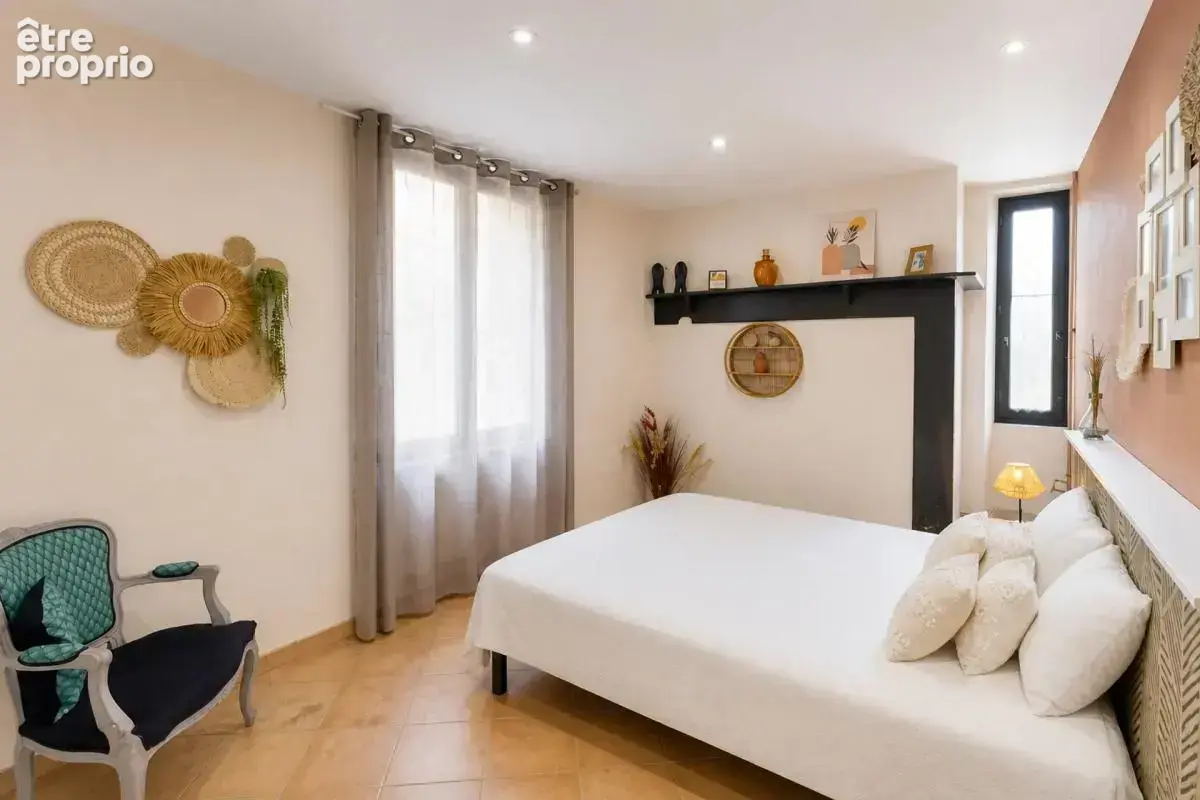 Maison de 9 pièces de 319 m² située à Bioule - photo 7