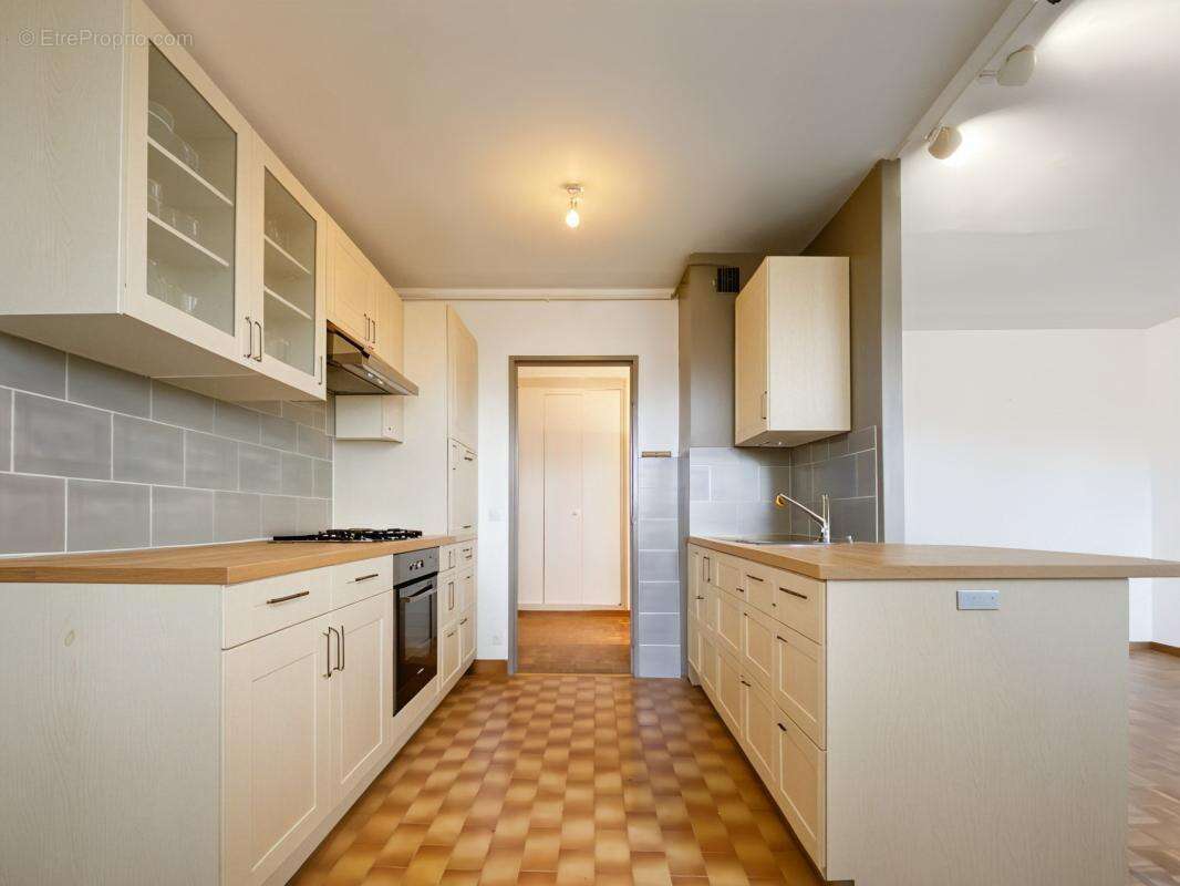 Appartement à MARSEILLE-9E