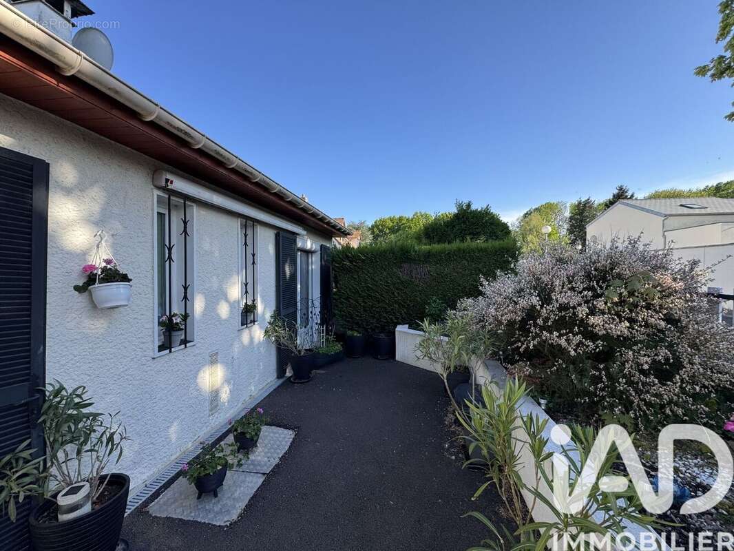 Photo 2 - Maison à OTHIS