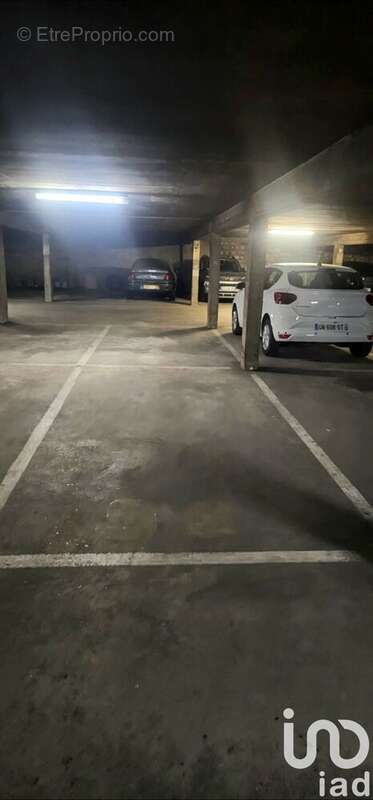 Photo 6 - Parking à PUTEAUX