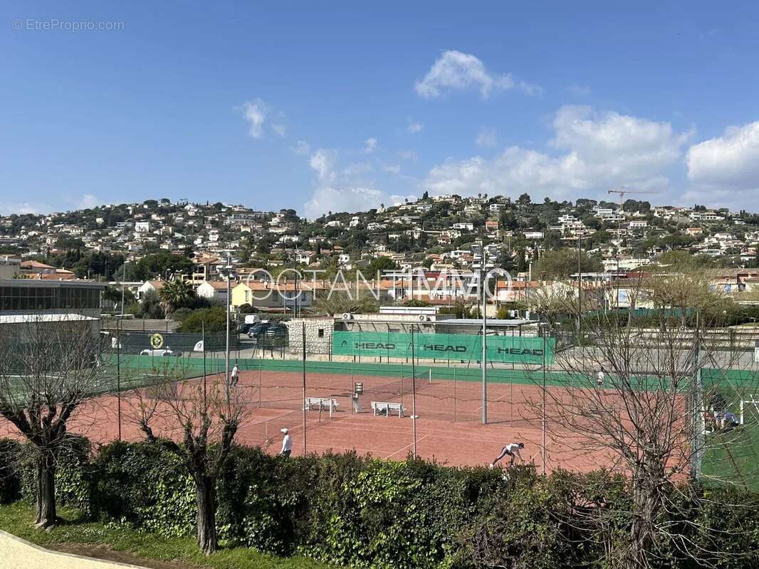 Appartement à VALLAURIS