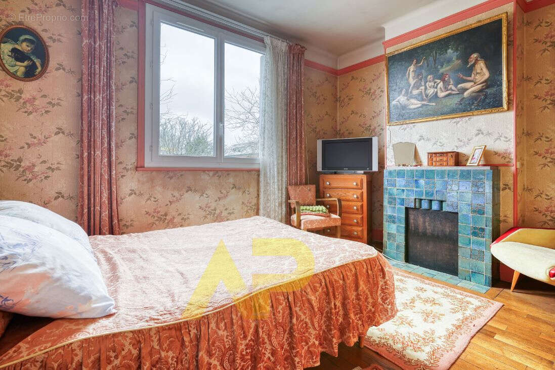 Maison à LE PLESSIS-ROBINSON