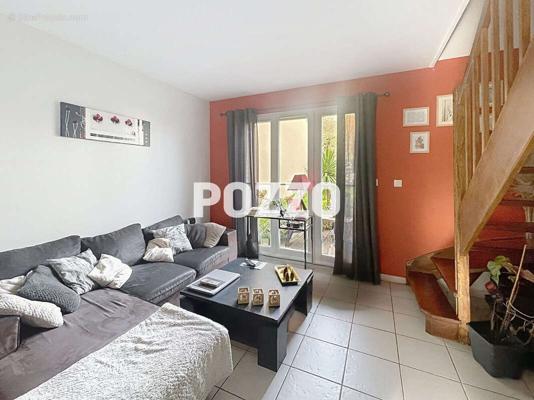 A Vendre  Maison Port En Bessin Huppain  (14520) - photo 2