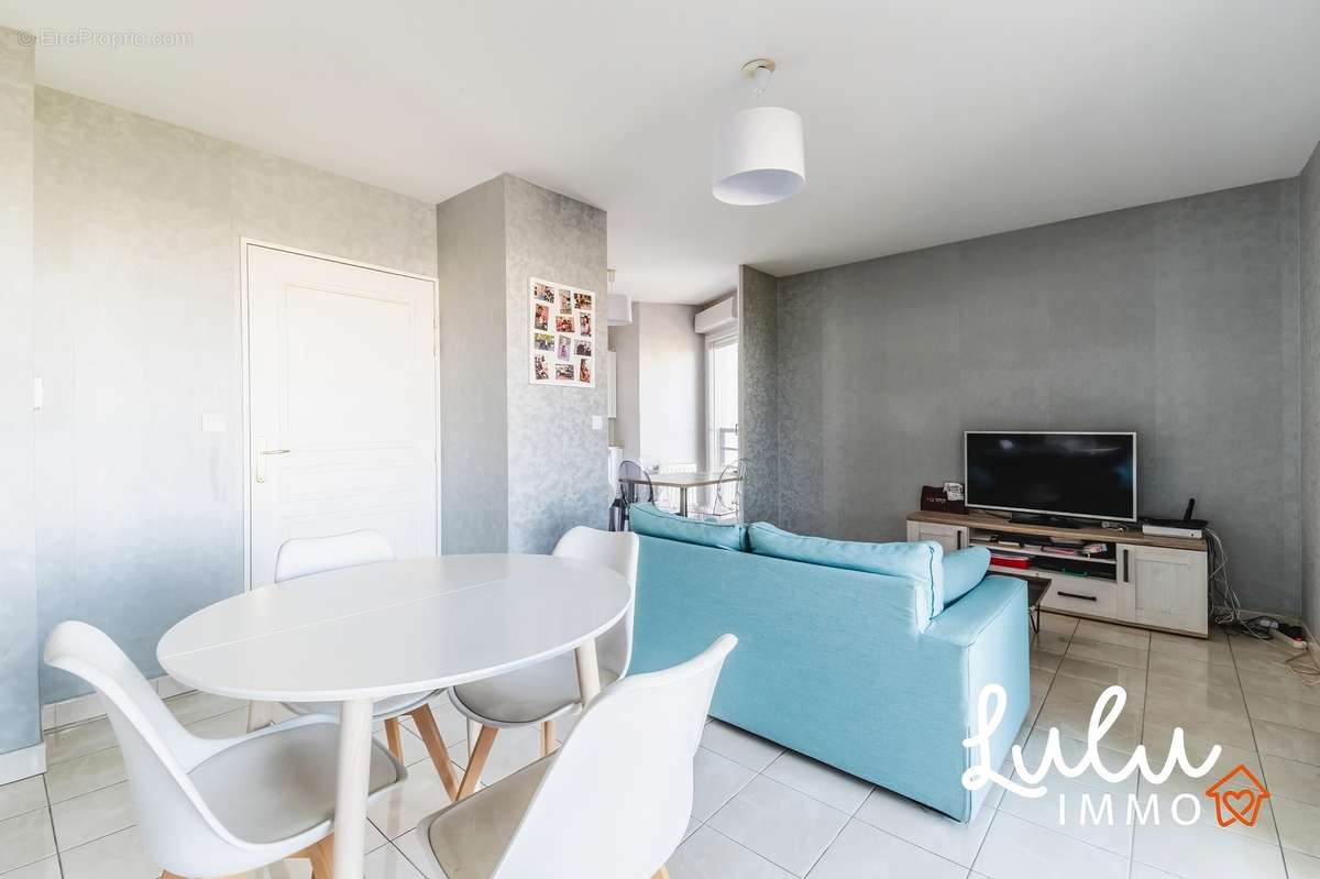 T3 61m2 avec balcon et garage - LYON 8 - photo 3