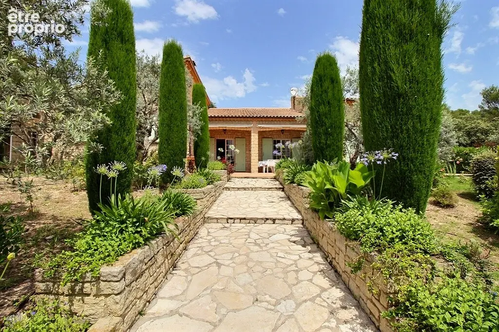 CRILLON LE BRAVE, spacieuse maison en pierres avec parc paysagé et piscine. - photo 1