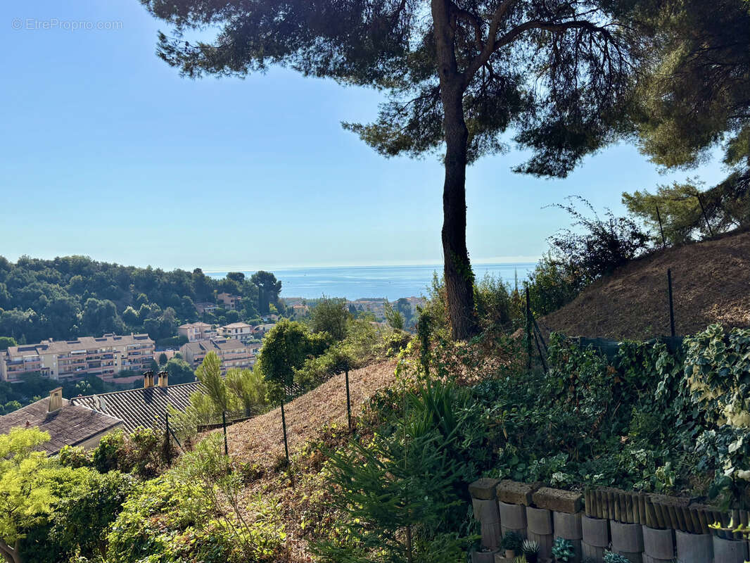 Appartement à ROQUEBRUNE-CAP-MARTIN