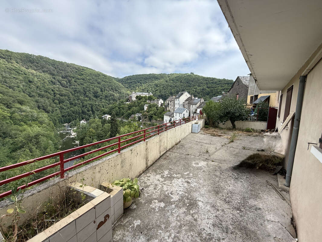 Maison de village avec vue dominante sur la vallée du Lot   Fort potentiel d'aménagement - photo 18