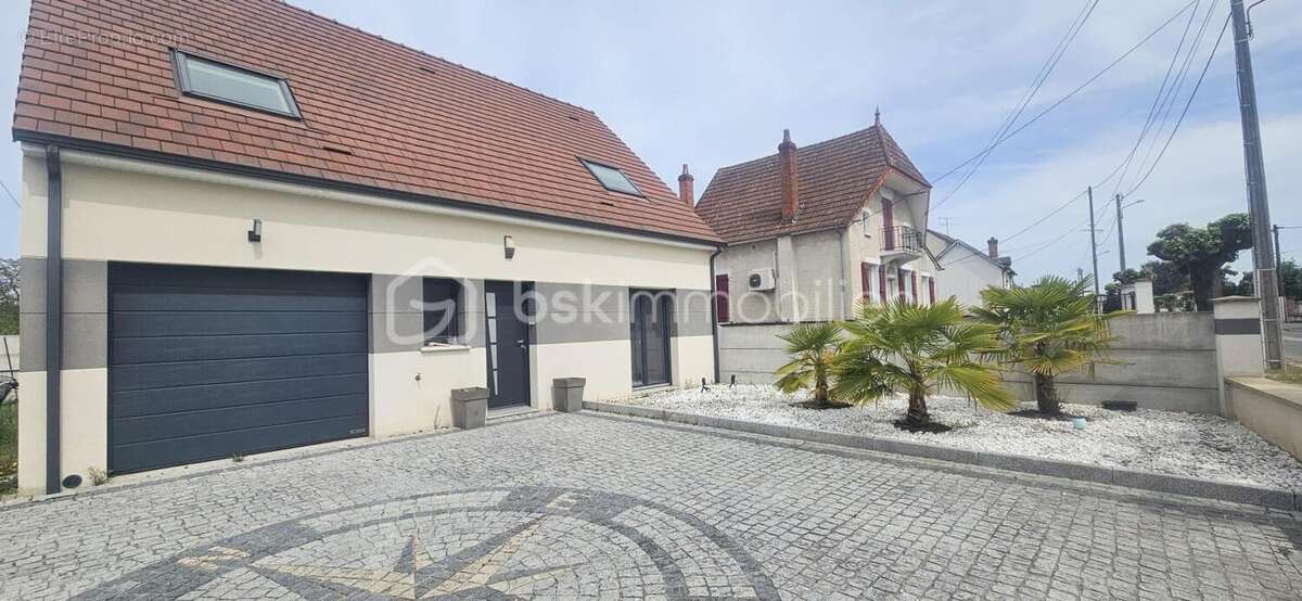 Maison à CHATEAUNEUF-SUR-LOIRE
