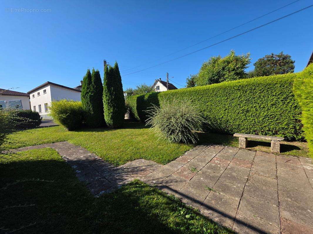 Maison à L&#039;ISLE-SUR-LE-DOUBS