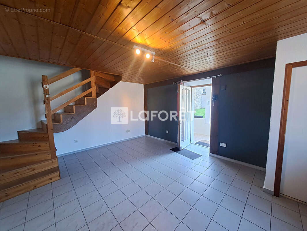 Appartement à EVANS