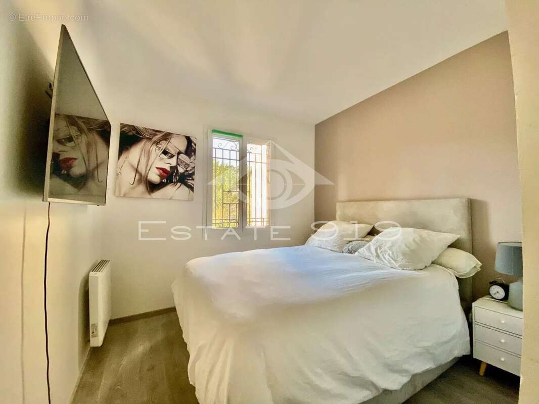 Appartement à MOUGINS