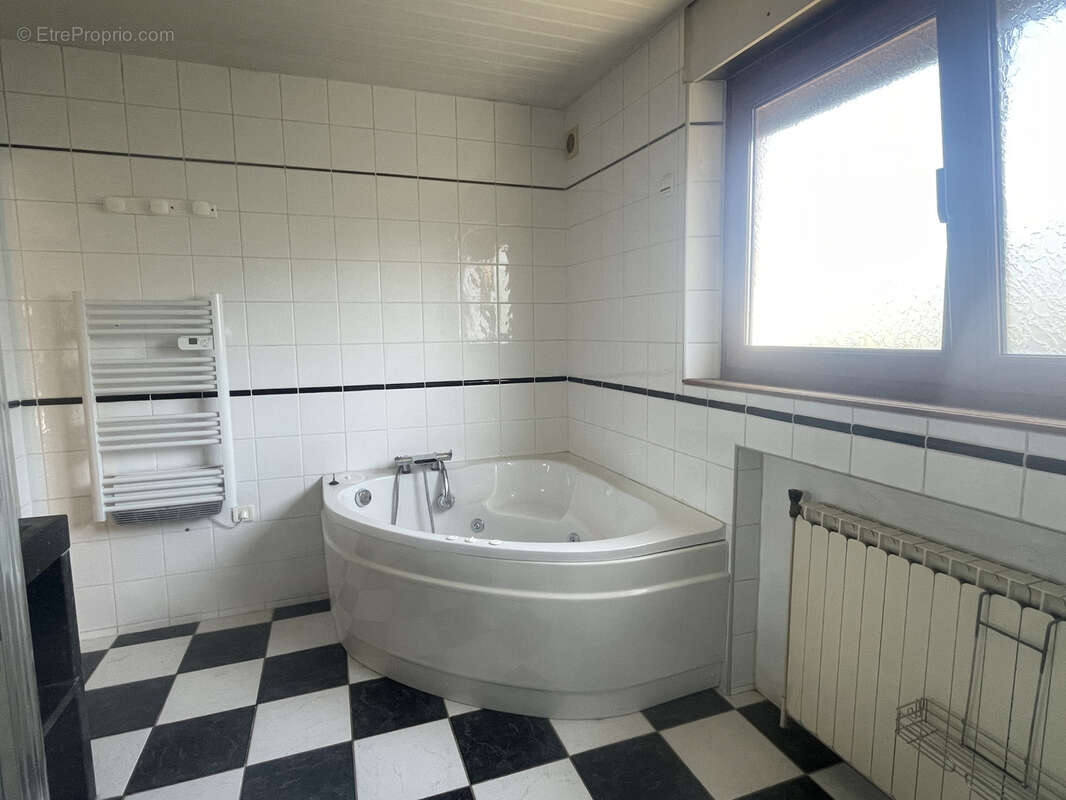 Maison à XEUILLEY