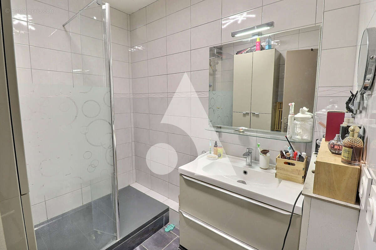 Appartement Mery Sur Oise 79 m2- 2 CHAMBRES - CAVE - BOX - photo 6