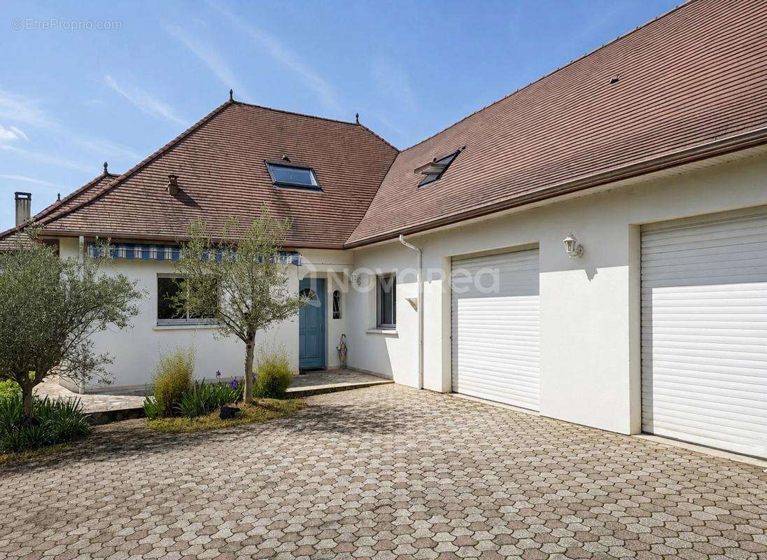 Maison à LONS