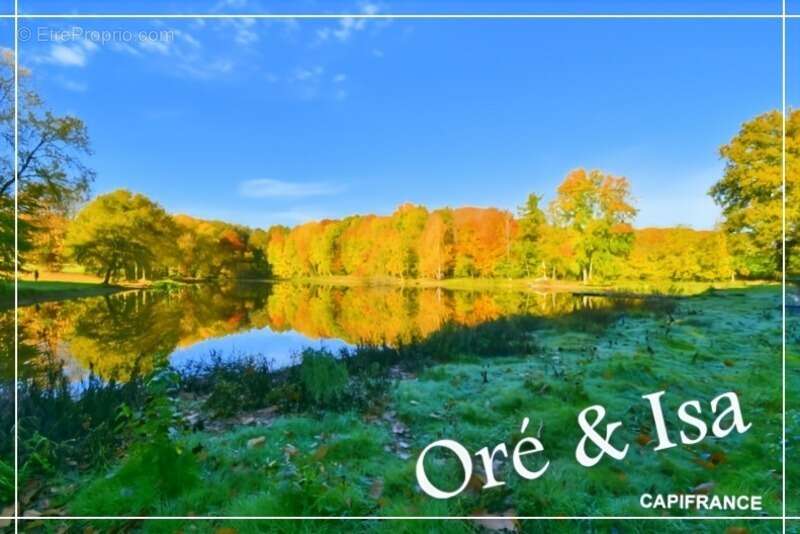 Terrain à SAINT-DESIRE