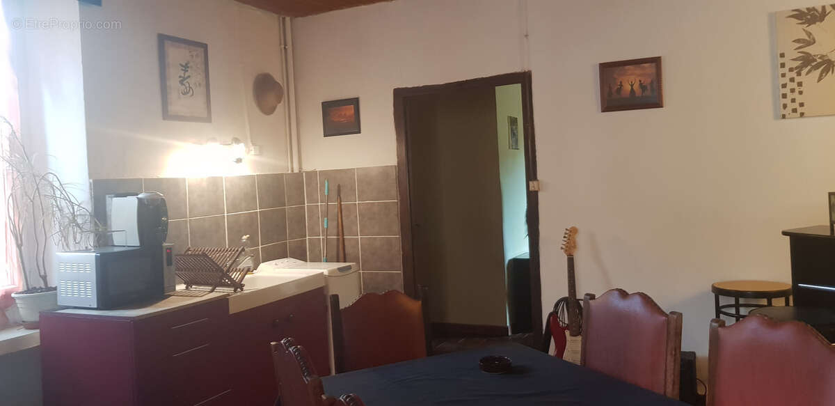 Maison à LA VERNAREDE