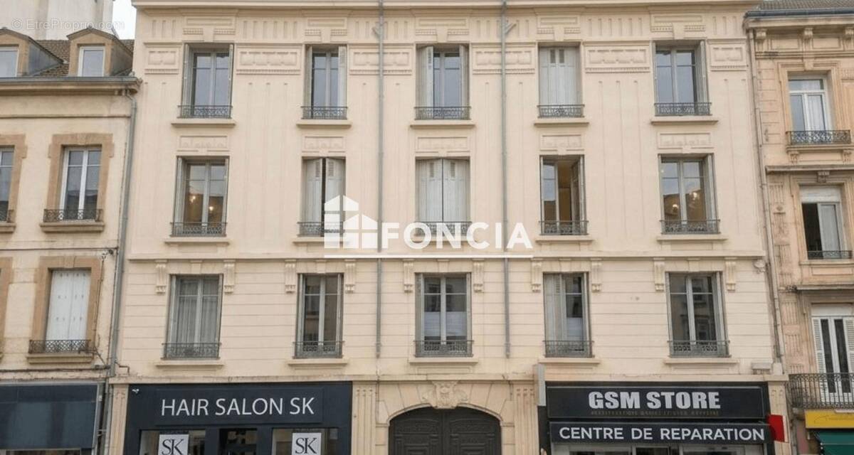 Appartement à SAINT-ETIENNE
