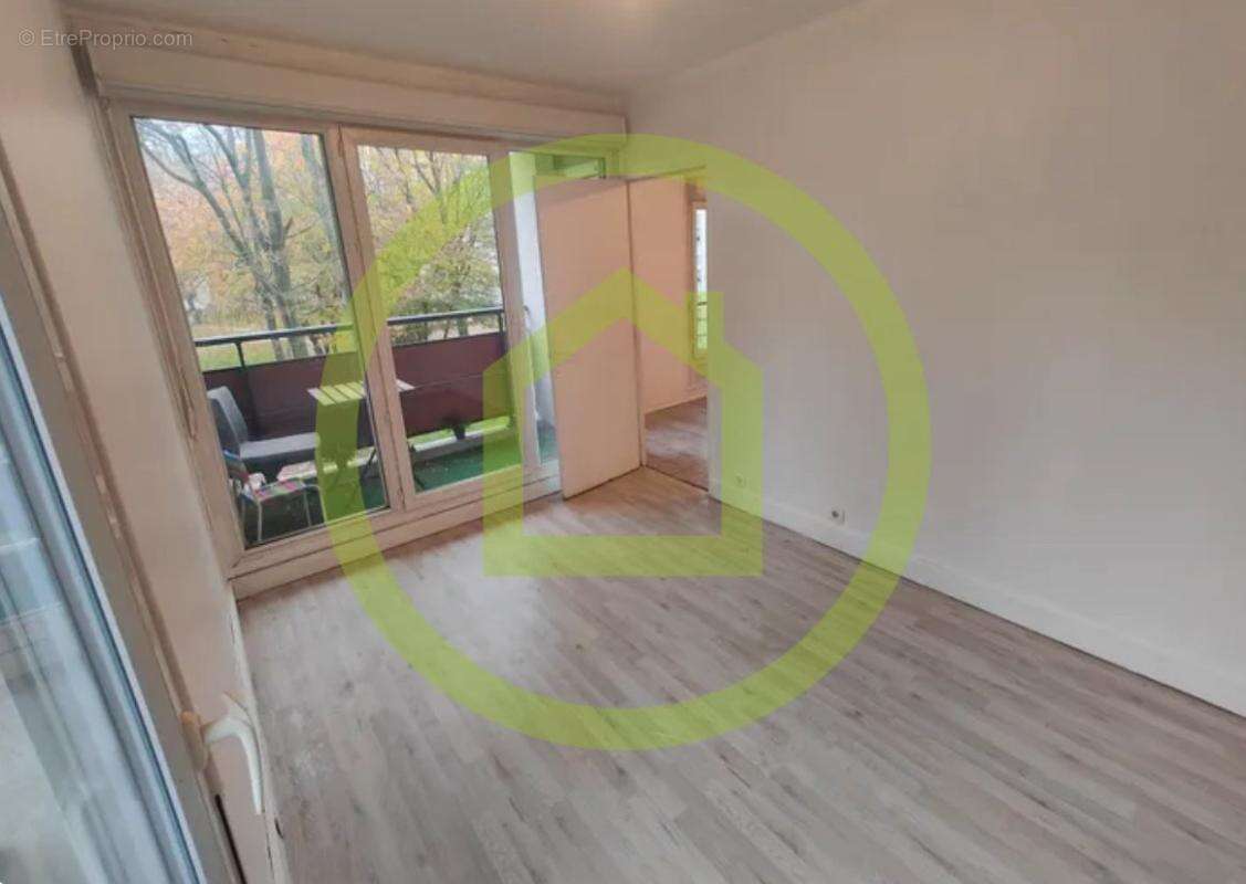 Appartement à AULNAY-SOUS-BOIS
