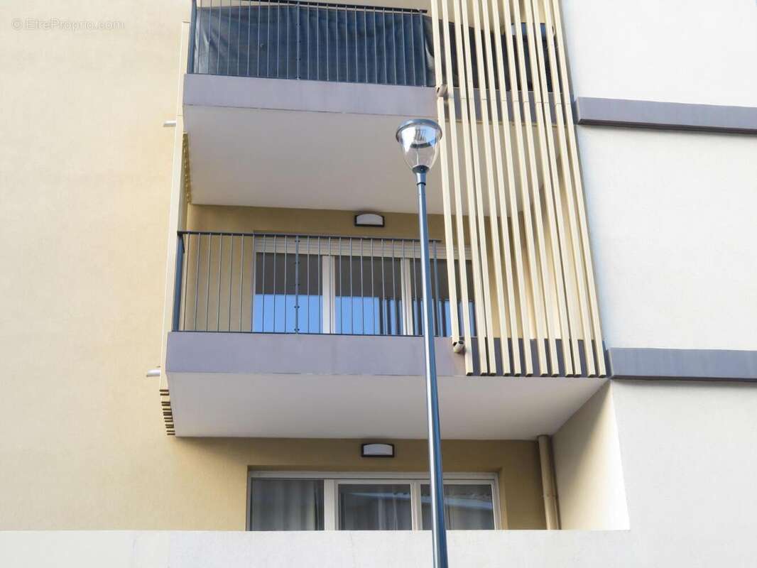   - Appartement à DRAGUIGNAN