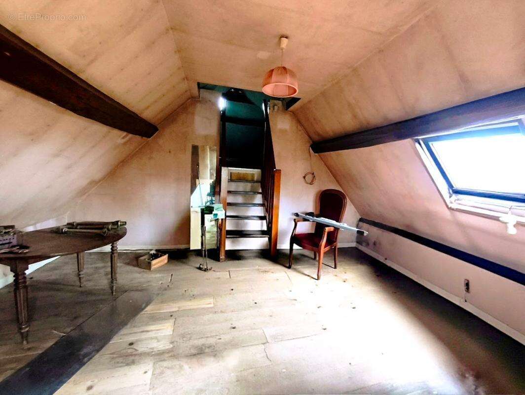 Maison de caractère avec jardin et fort potentiel d'aménagement - photo 9