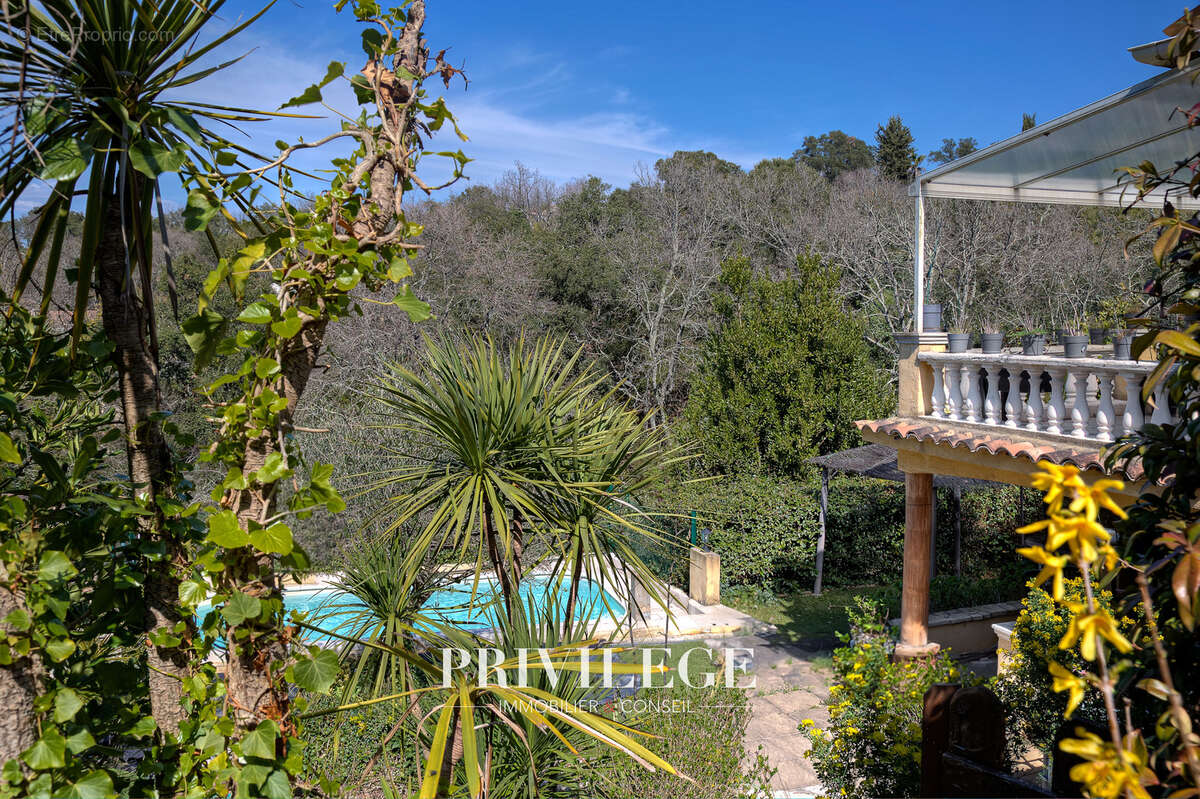 Maison à LES ADRETS-DE-L'ESTEREL
