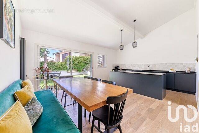 Photo 1 - Maison à CENON