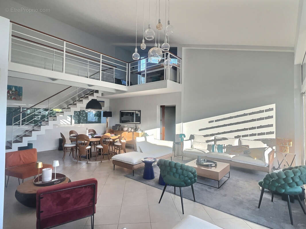 Maison à SAINT-CYPRIEN