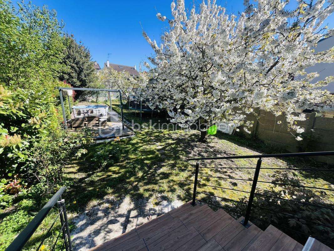 Maison à LIVRY-GARGAN