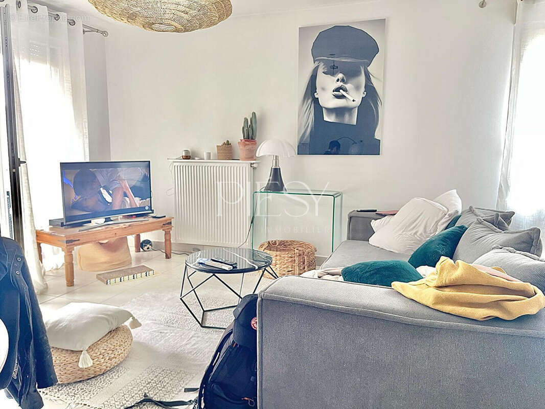 Appartement à VALLEIRY