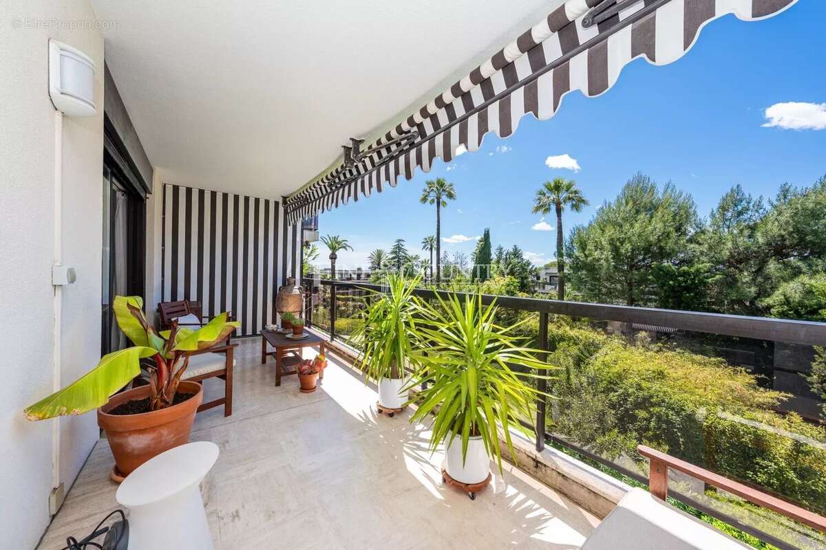Appartement à CANNES