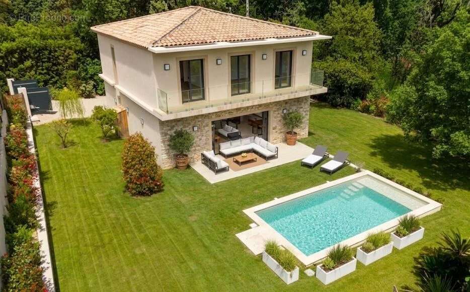 Maison à MOUGINS