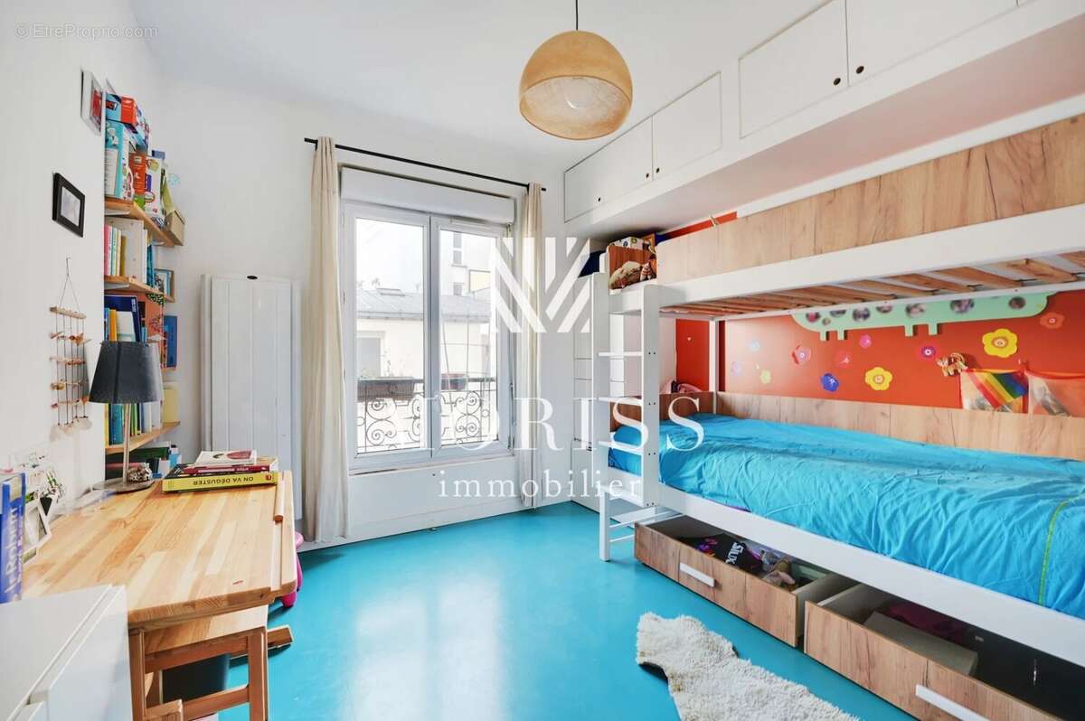 Appartement à PARIS-19E