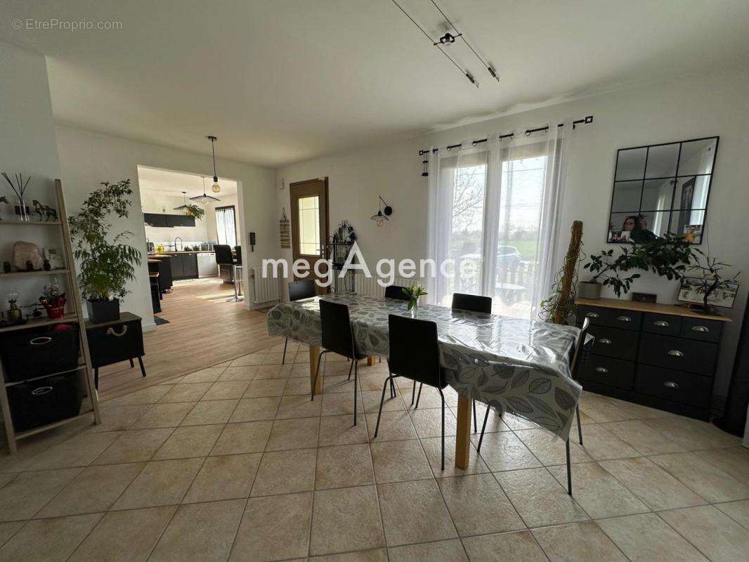 Maison à AVAILLES-EN-CHATELLERAULT