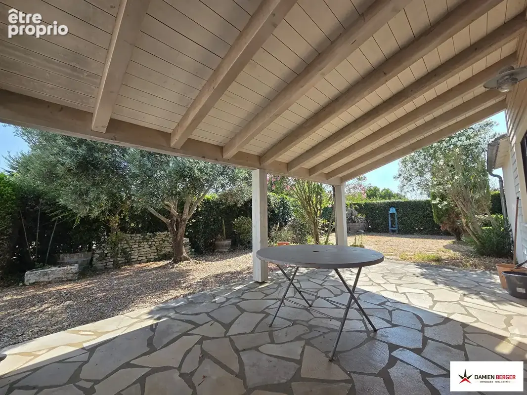 Jolie maison de plain-pied avec grand jardin. - photo 11