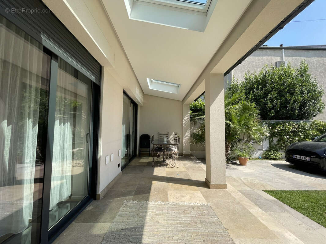 Maison 114 m² à Bondy  - photo 9