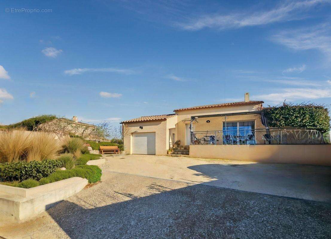 À Vendre à Uzès - Villa de 89m² sur 480 m² non mitoyenne - photo 2
