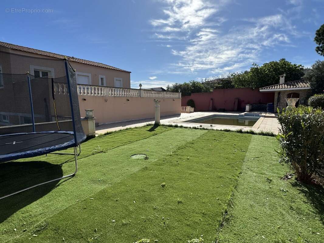 Appartement à SAINT-GEORGES-D'ORQUES