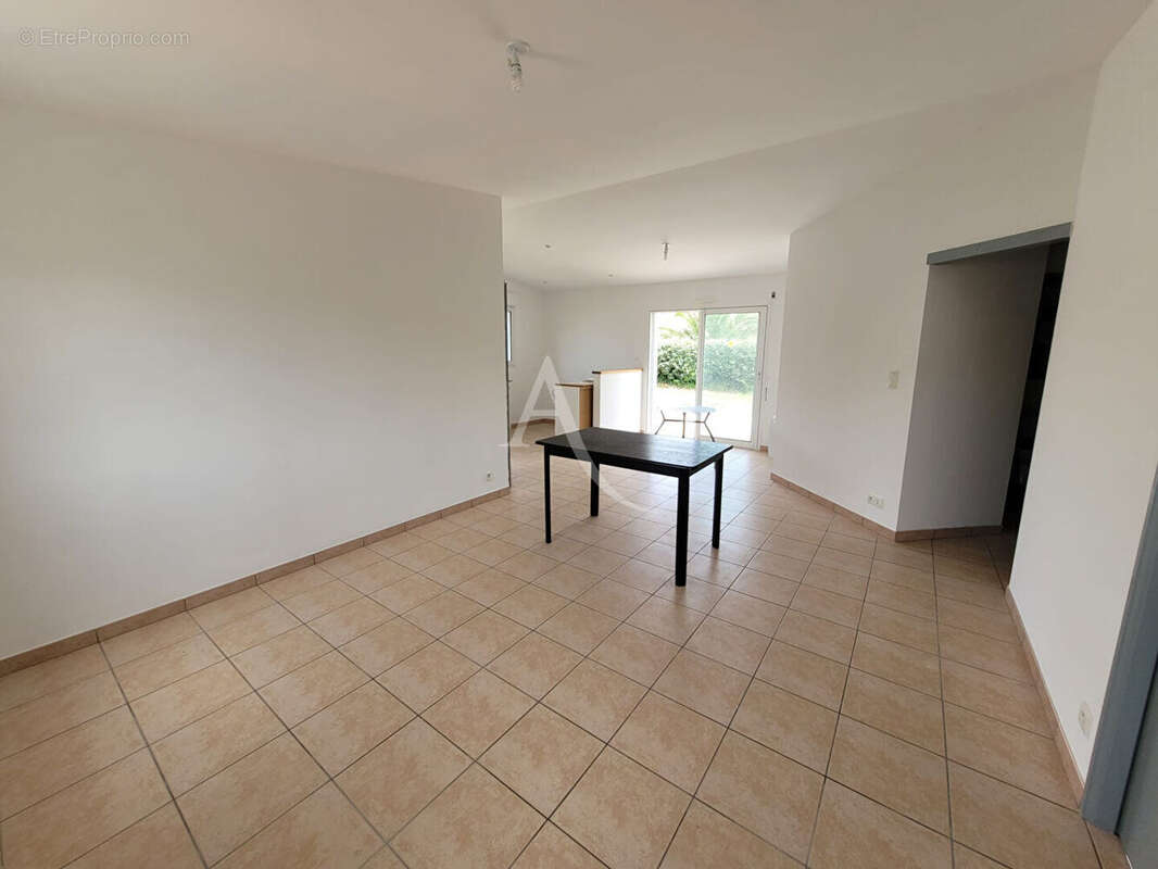 Maison à SALLERTAINE