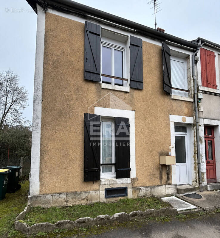 Maison à SAINT-DOULCHARD