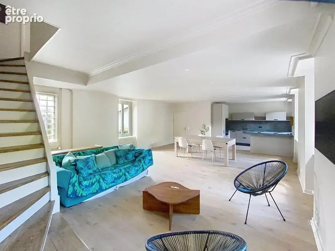 Appartement - Duplex - 3 Chambres - Buanderie - Cave - Extérieur privatif - Parking pour 3 ou 4 voitures - photo 8